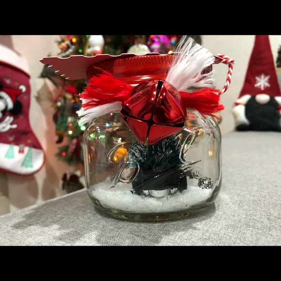 Car in a Jar Waterless Snow Globe - Picture 6 of 7